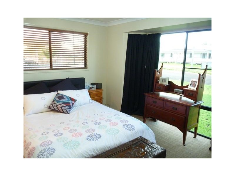 27 Robusta Drive, Roma QLD 4455