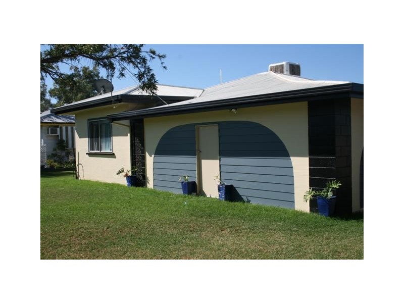 18 Crawford Street, Roma QLD 4455