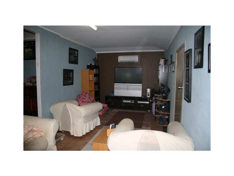 18 Crawford Street, Roma QLD 4455