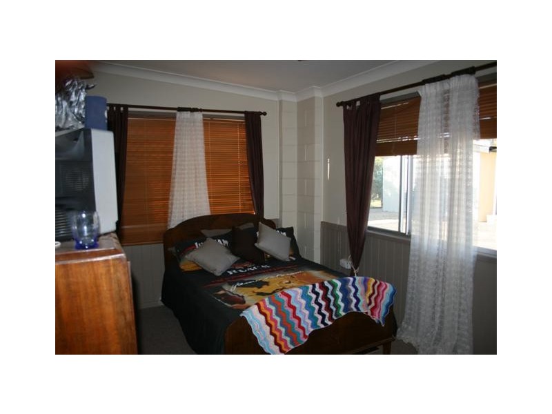 18 Crawford Street, Roma QLD 4455