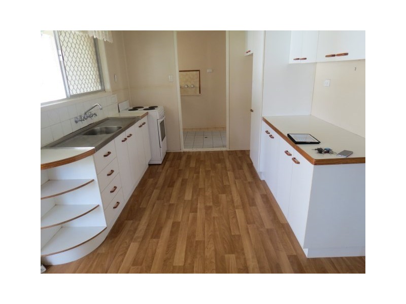 14 Holland Street, Roma QLD 4455