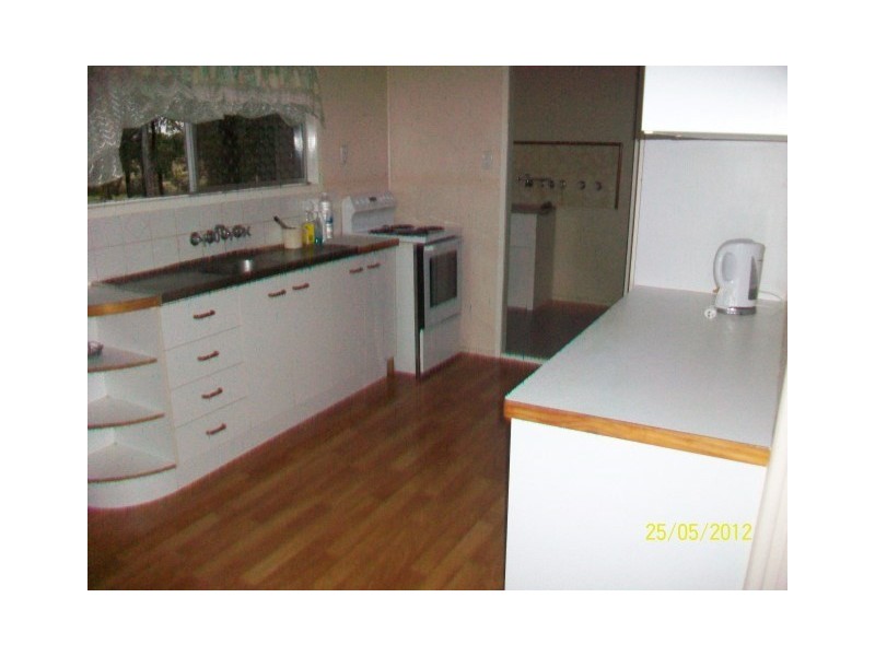 14 Holland Street, Roma QLD 4455