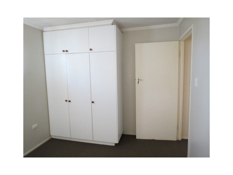 14 Holland Street, Roma QLD 4455