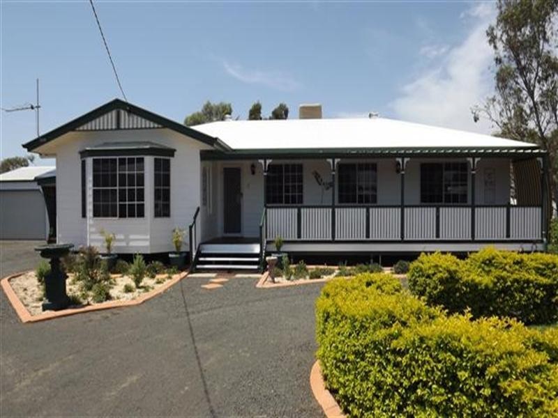 17 Rosedale Close, Roma QLD 4455