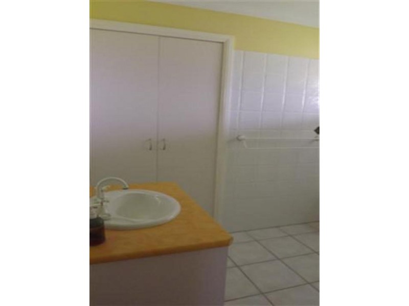 17 Rosedale Close, Roma QLD 4455