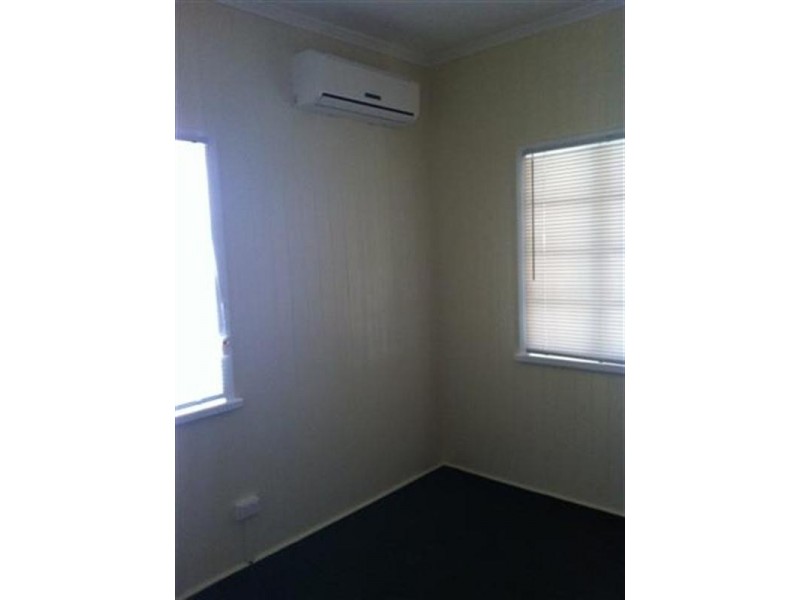 21 Hoffman Street, Roma QLD 4455