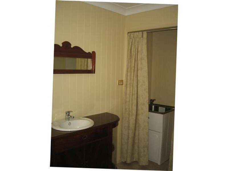 3/104 Wyndham Street, Roma QLD 4455