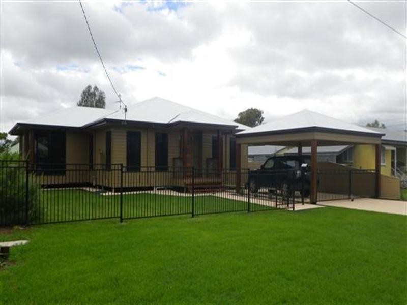 48 Duke Street, Roma QLD 4455
