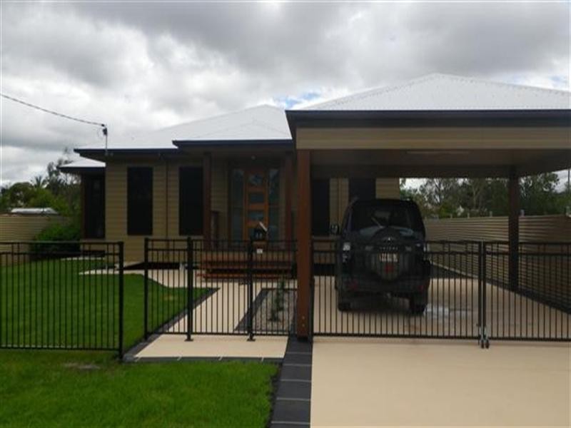 48 Duke Street, Roma QLD 4455