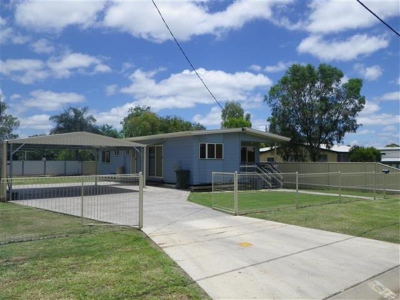 13 Mullavey Street, Roma QLD 4455