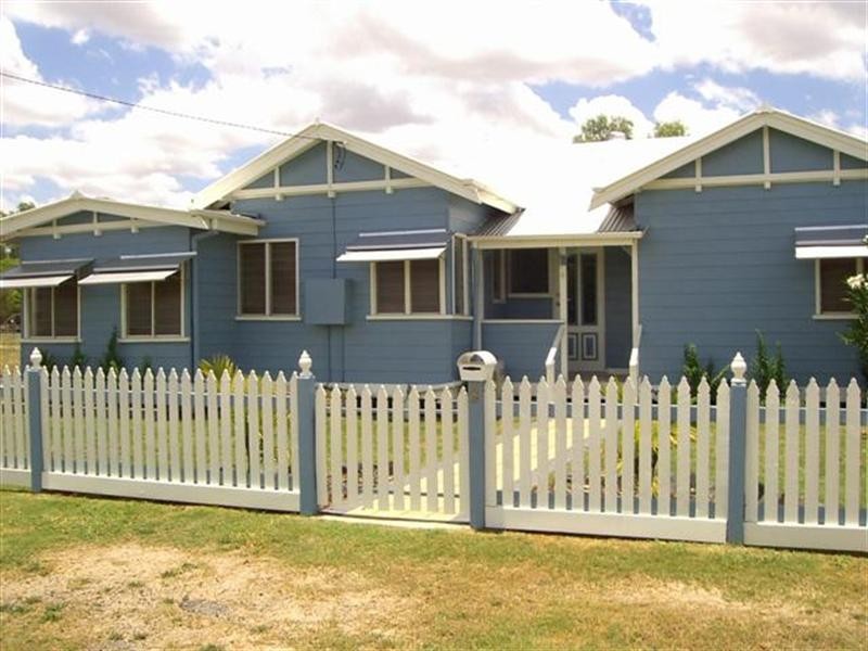 8 Lewis, Roma QLD 4455