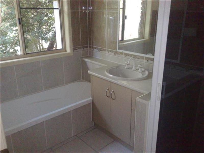 2 Alexander Avenue, Roma QLD 4455