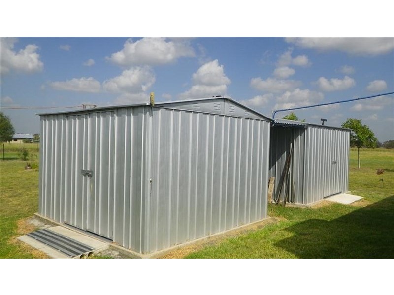 144 Bourne Drive, Roma QLD 4455