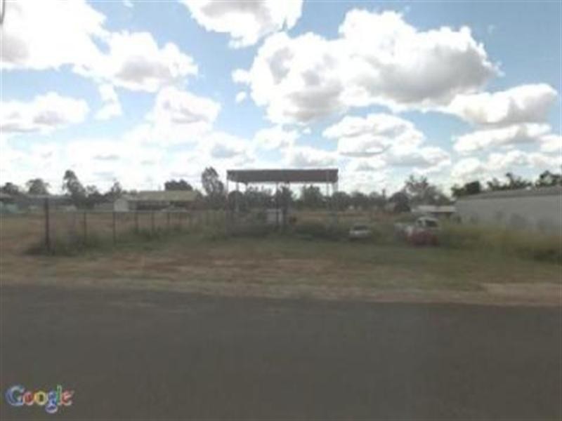 4 First Avenue, Injune QLD 4454