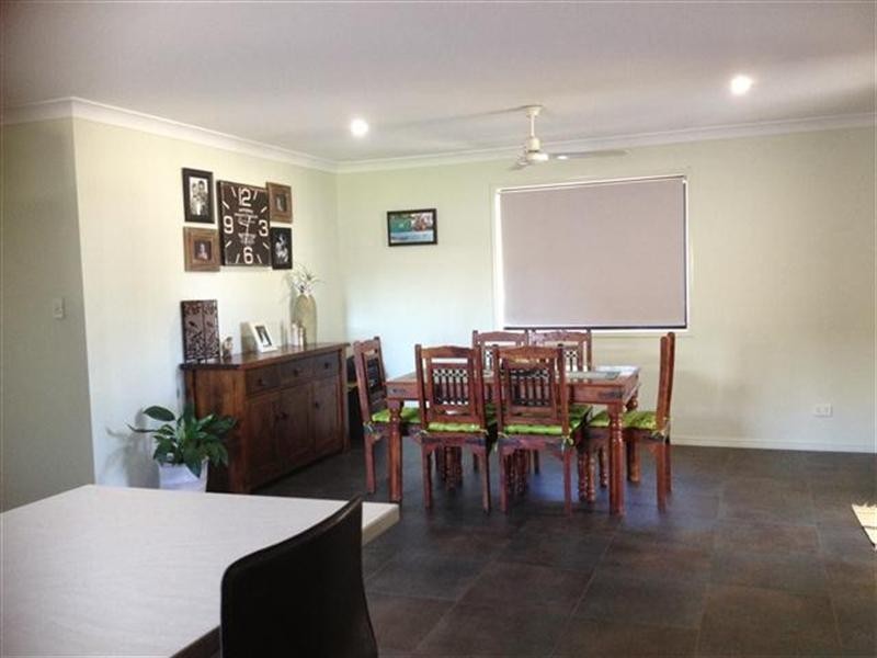 64 Hawthorne Street, Roma QLD 4455