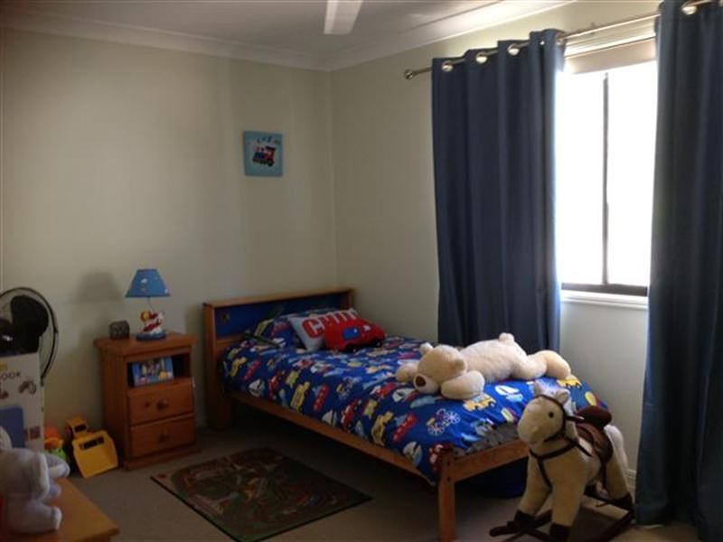 64 Hawthorne Street, Roma QLD 4455