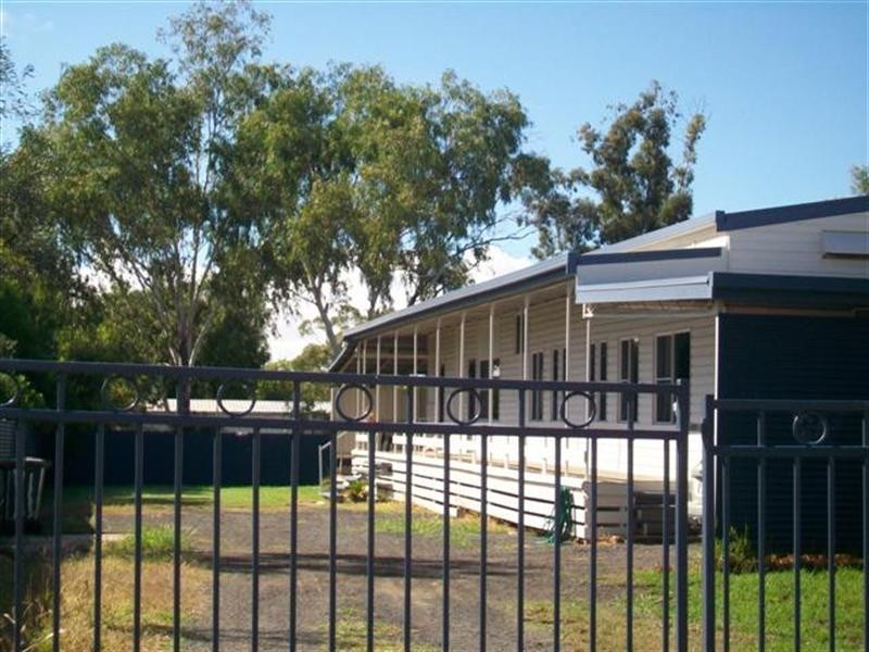 28 Cottell Street, Roma QLD 4455