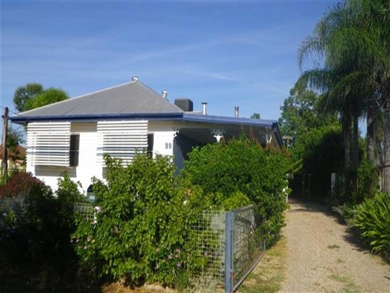 29 Feather Street, Roma QLD 4455