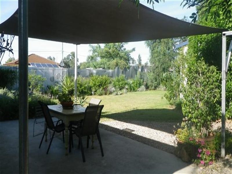 29 Feather Street, Roma QLD 4455