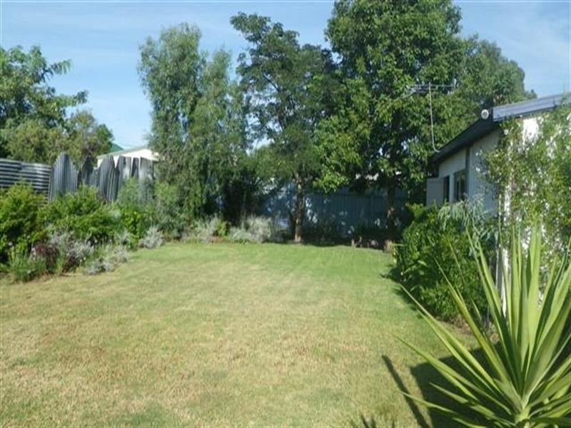 29 Feather Street, Roma QLD 4455