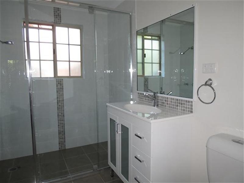 25 Alexander Avenue, Roma QLD 4455