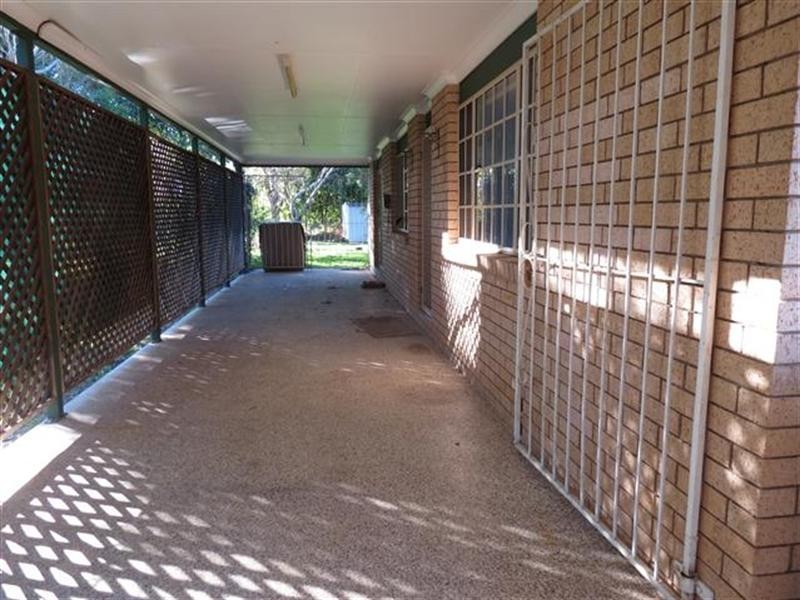 25 Alexander Avenue, Roma QLD 4455