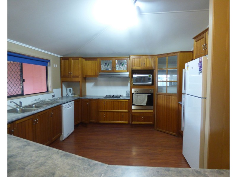 99 Arthur Street, Roma QLD 4455