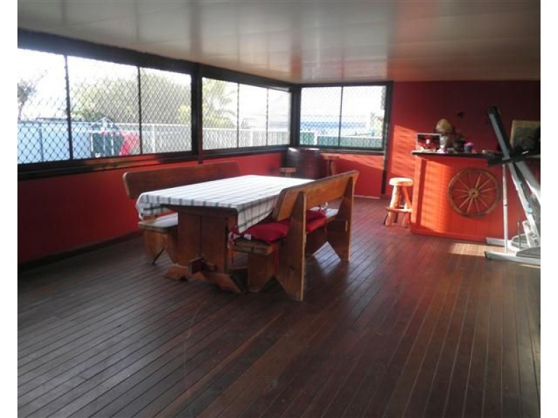 99 Arthur Street, Roma QLD 4455