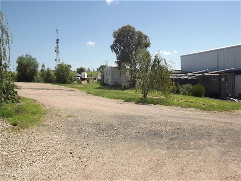 44318 Warrego Highway, Roma QLD 4455