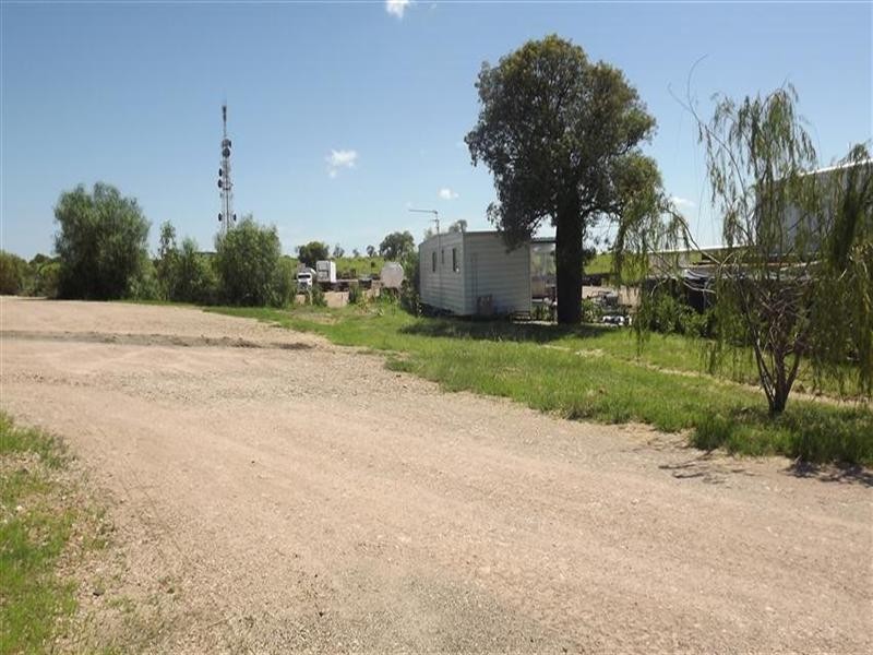 44318 Warrego Highway, Roma QLD 4455