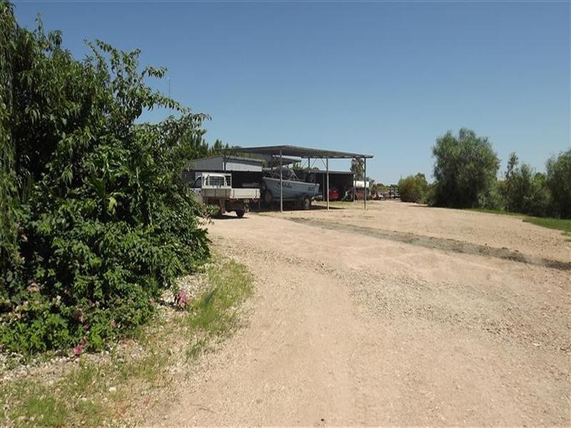44318 Warrego Highway, Roma QLD 4455