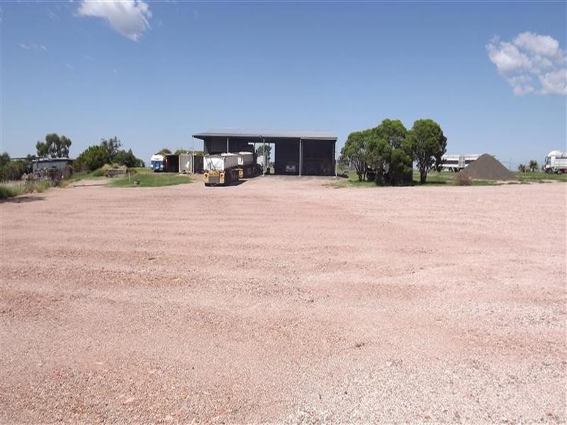 44318 Warrego Highway, Roma QLD 4455