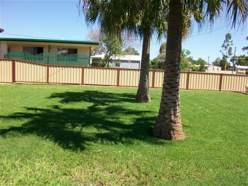 88 Hawthorne Street, Roma QLD 4455