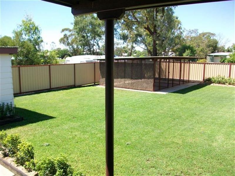 88 Hawthorne Street, Roma QLD 4455