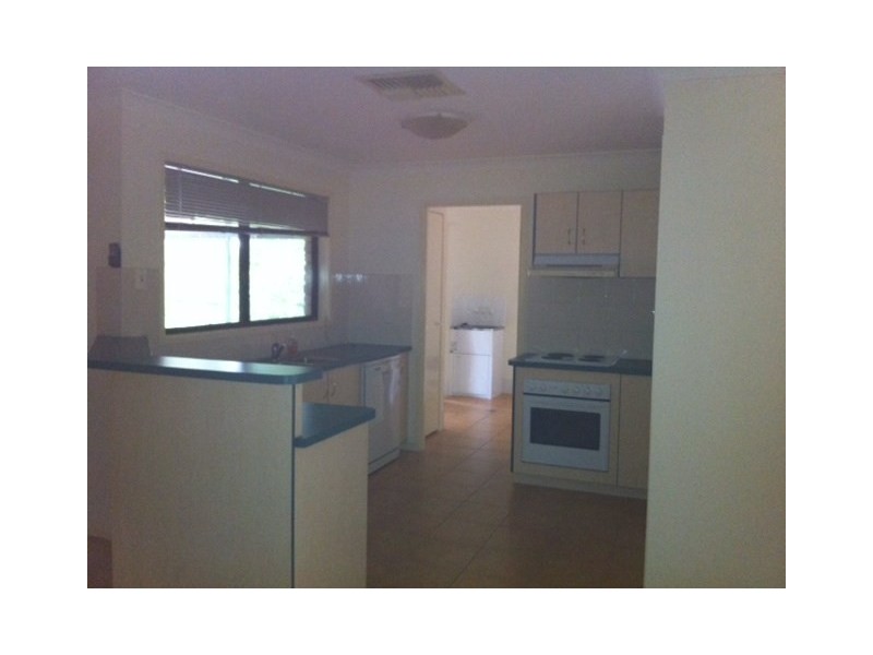 1 Felicity Court, Roma QLD 4455