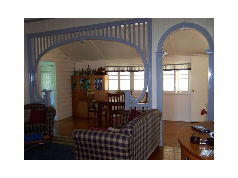 24 Queen Street, Roma QLD 4455