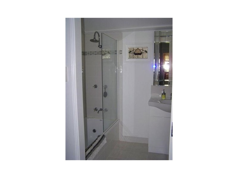 24 Queen Street, Roma QLD 4455