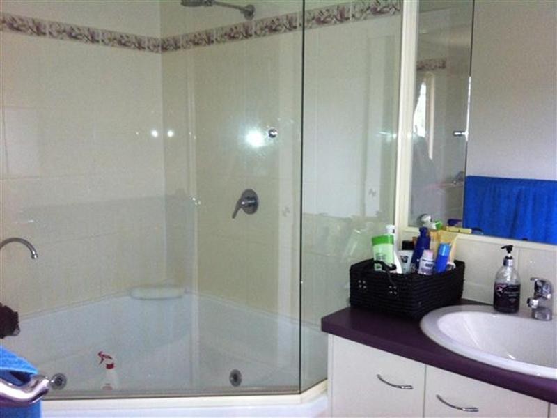 26 South Street, Roma QLD 4455