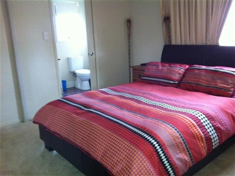 26 South Street, Roma QLD 4455