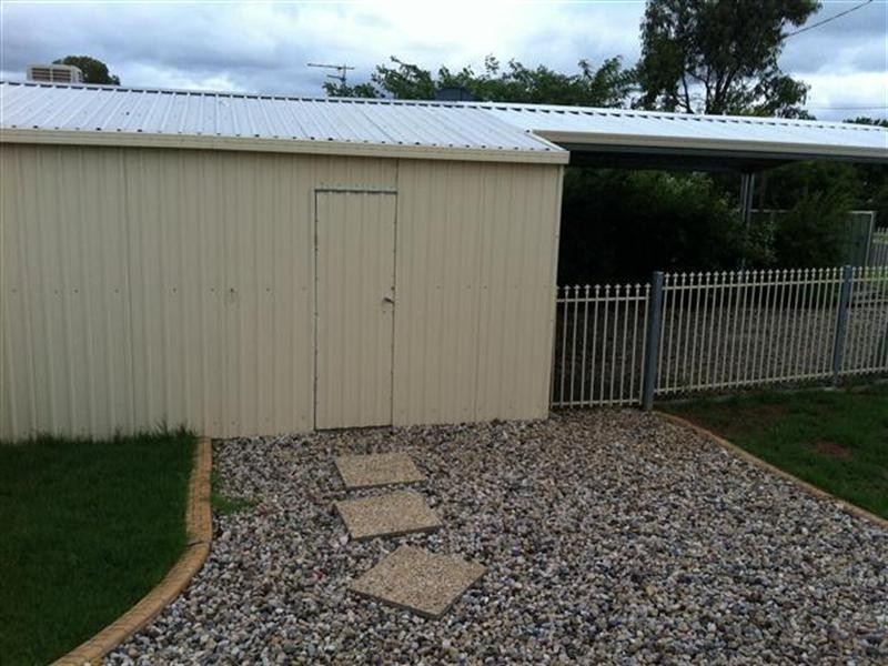 26 South Street, Roma QLD 4455