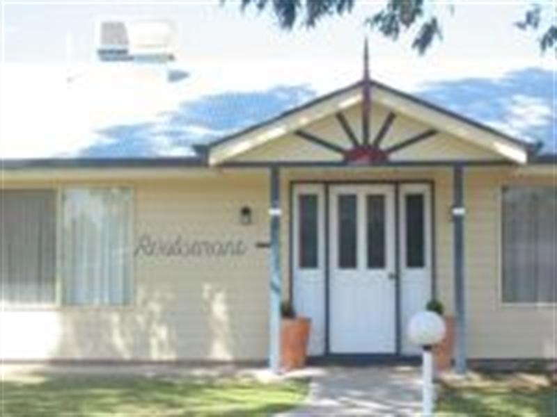 13-15 Railway Street, Dirranbandi QLD 4486