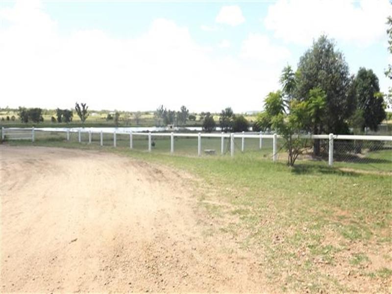 78 Hartleys Lane, Roma QLD 4455