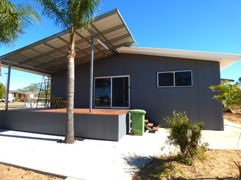 7-9 Watson Street, Roma QLD 4455