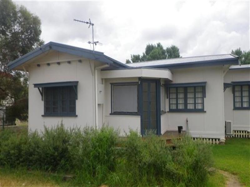 33 George Street, Roma QLD 4455