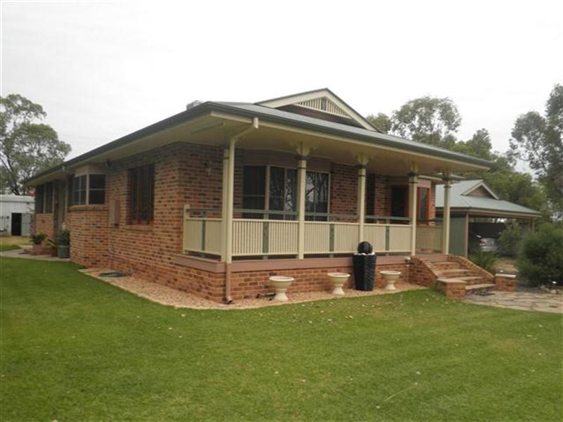 237b Northern Road, Roma QLD 4455