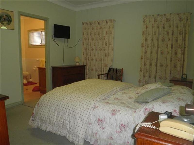 237b Northern Road, Roma QLD 4455