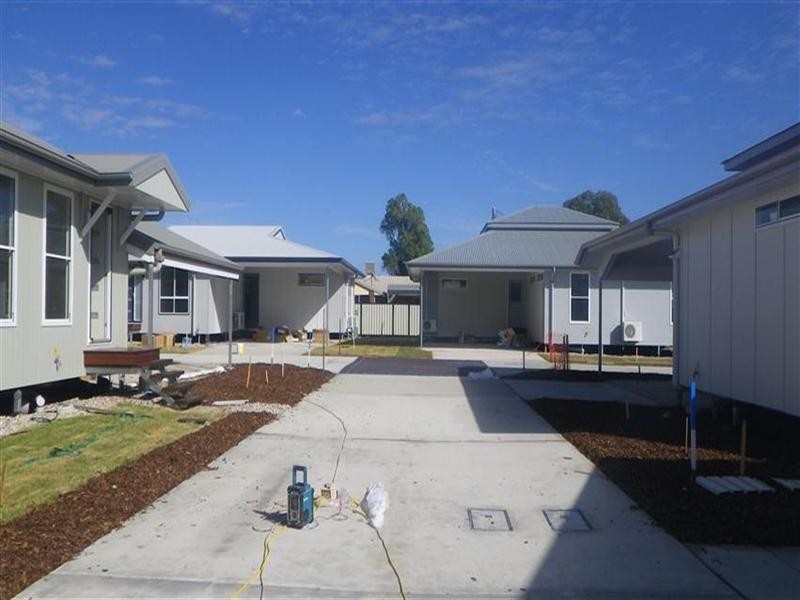 3/2 Harms Street, Roma QLD 4455