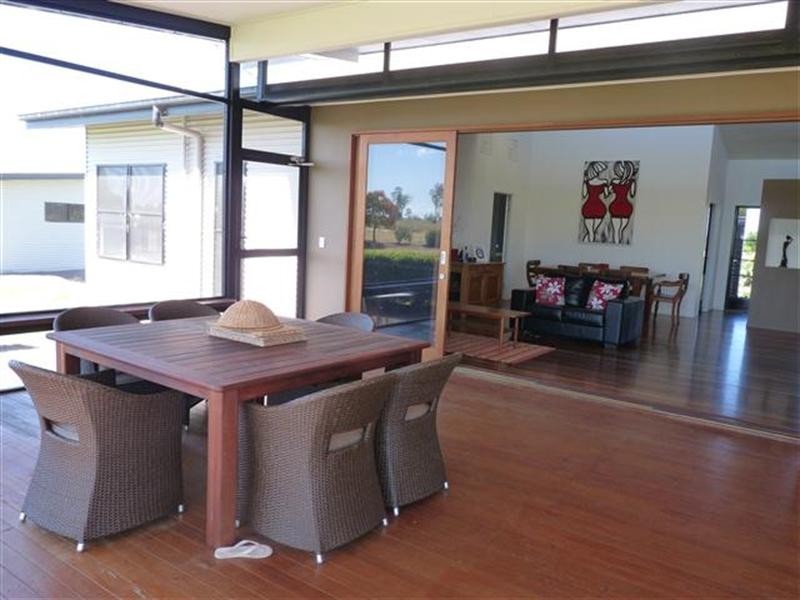 128 Bourne Drive, Roma QLD 4455