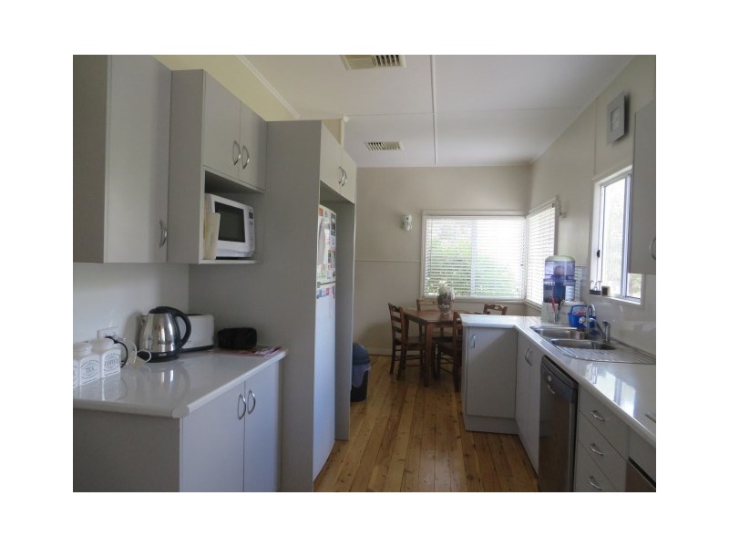 40 Taylor Street, Roma QLD 4455