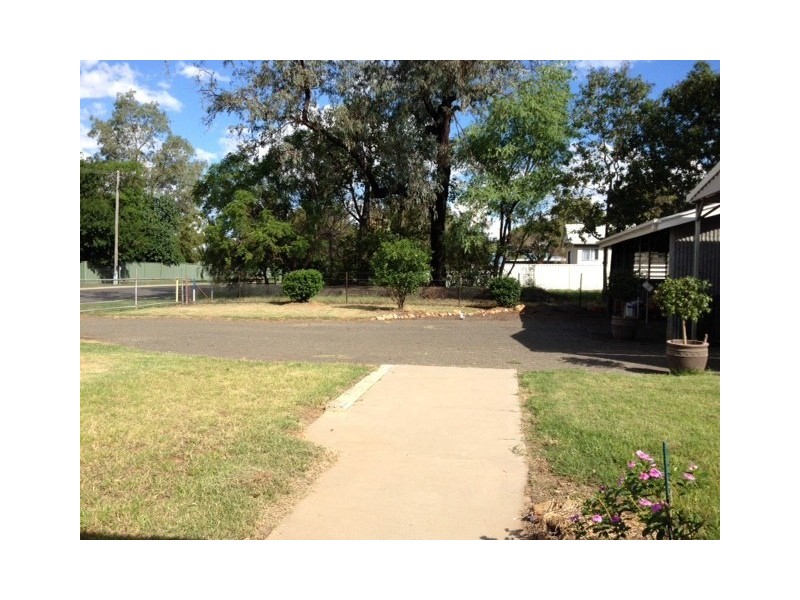 40 Taylor Street, Roma QLD 4455